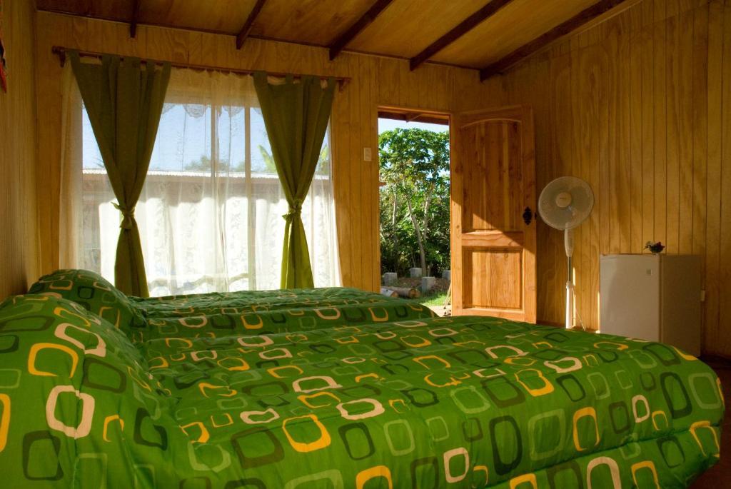 Kaimana Inn Rapa Nui Hanga Roa Extérieur photo