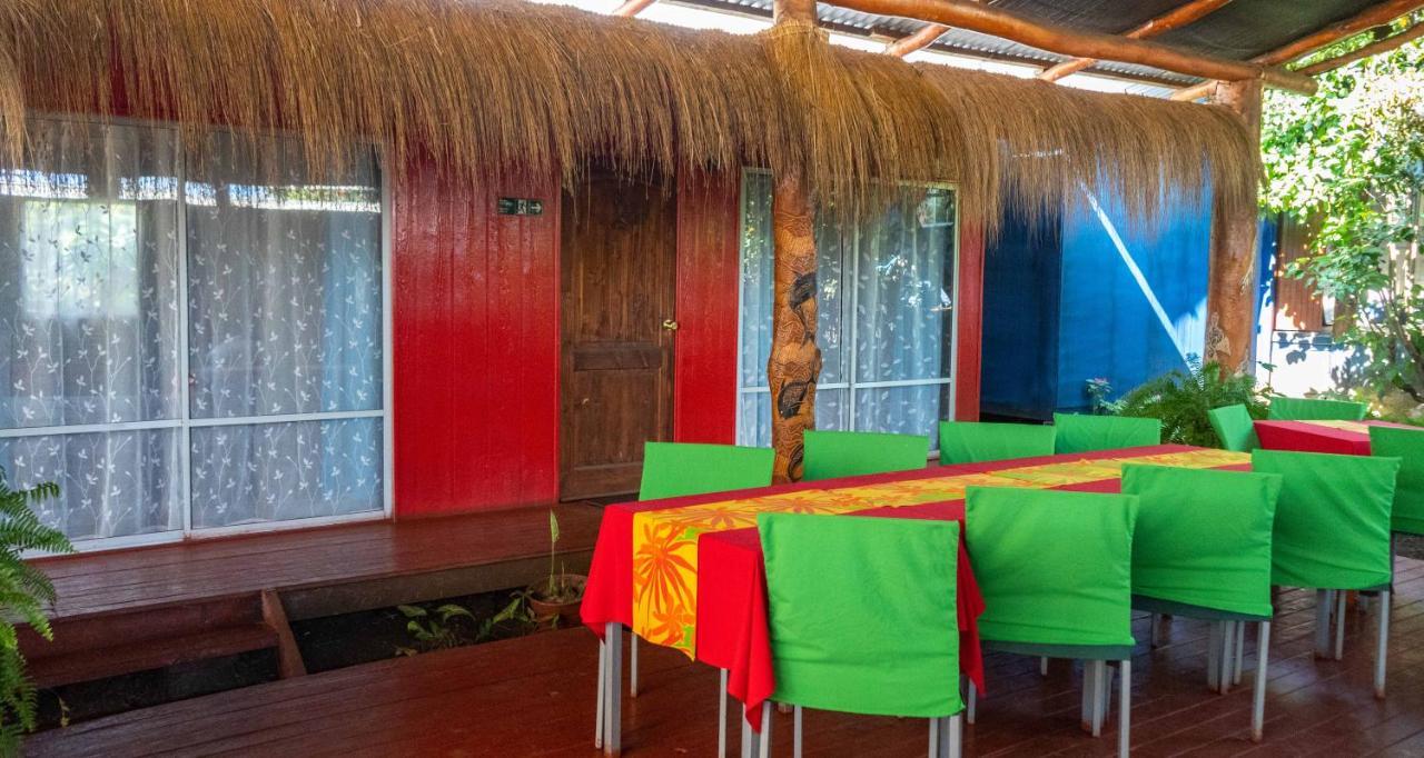 Kaimana Inn Rapa Nui Hanga Roa Extérieur photo